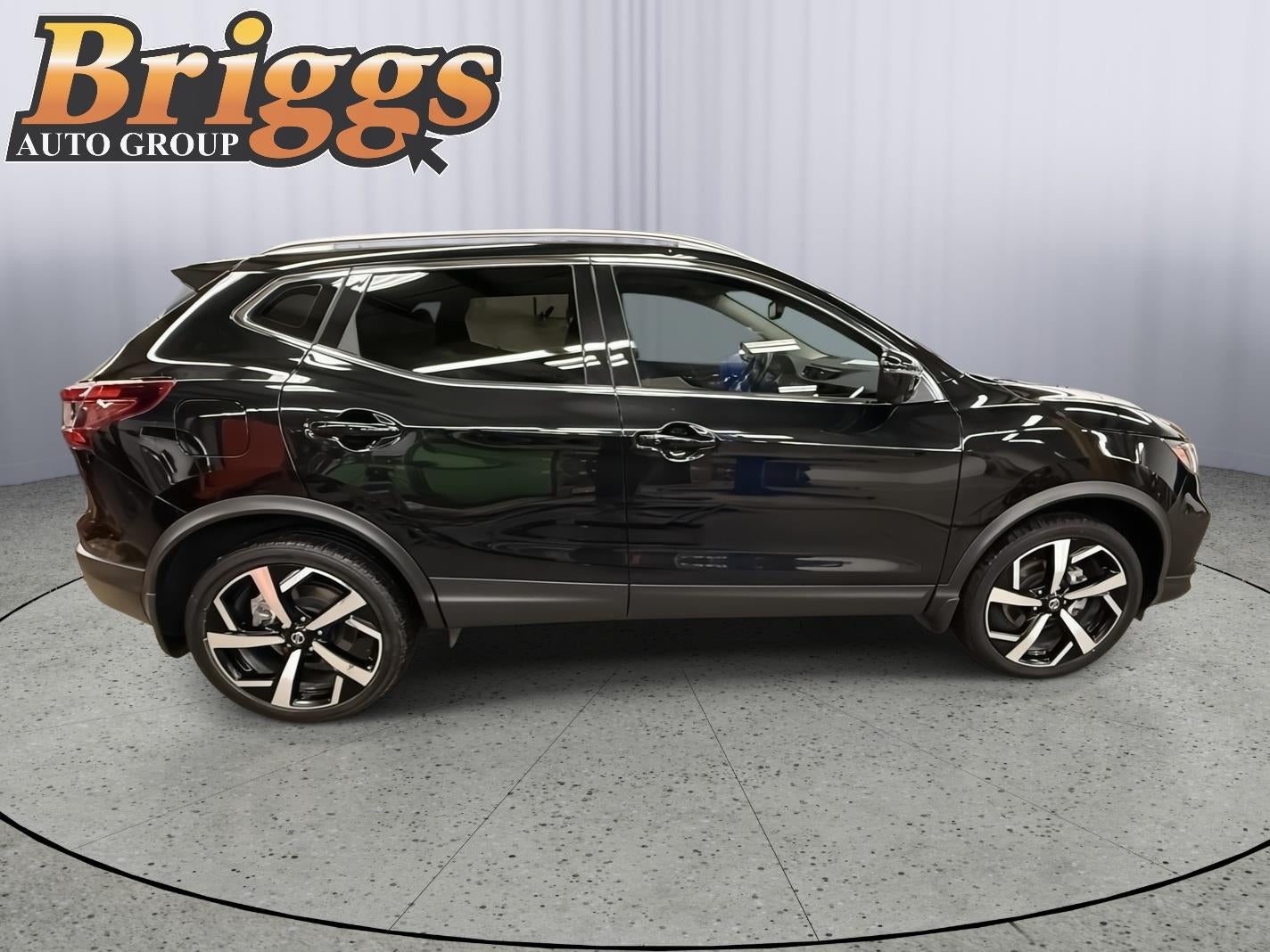 2022 Nissan Rogue Sport SL