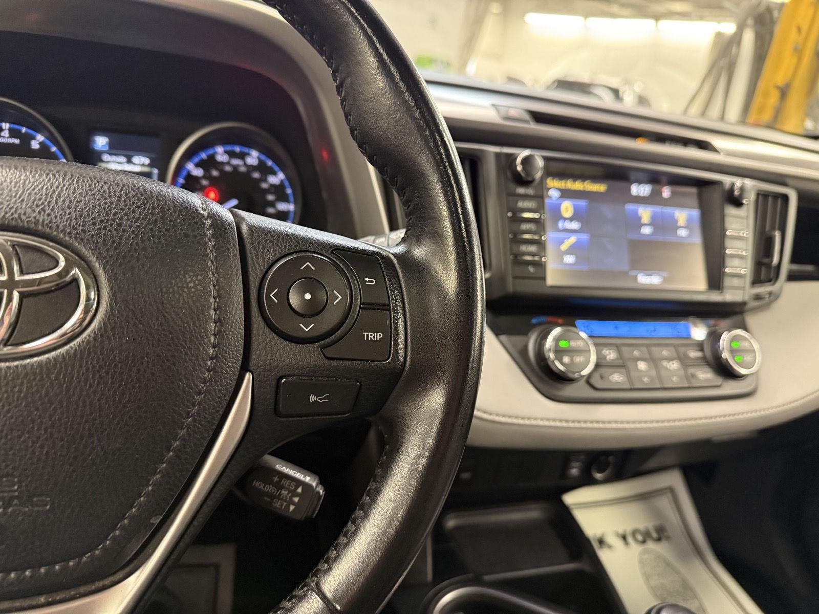 2017 Toyota RAV4 XLE