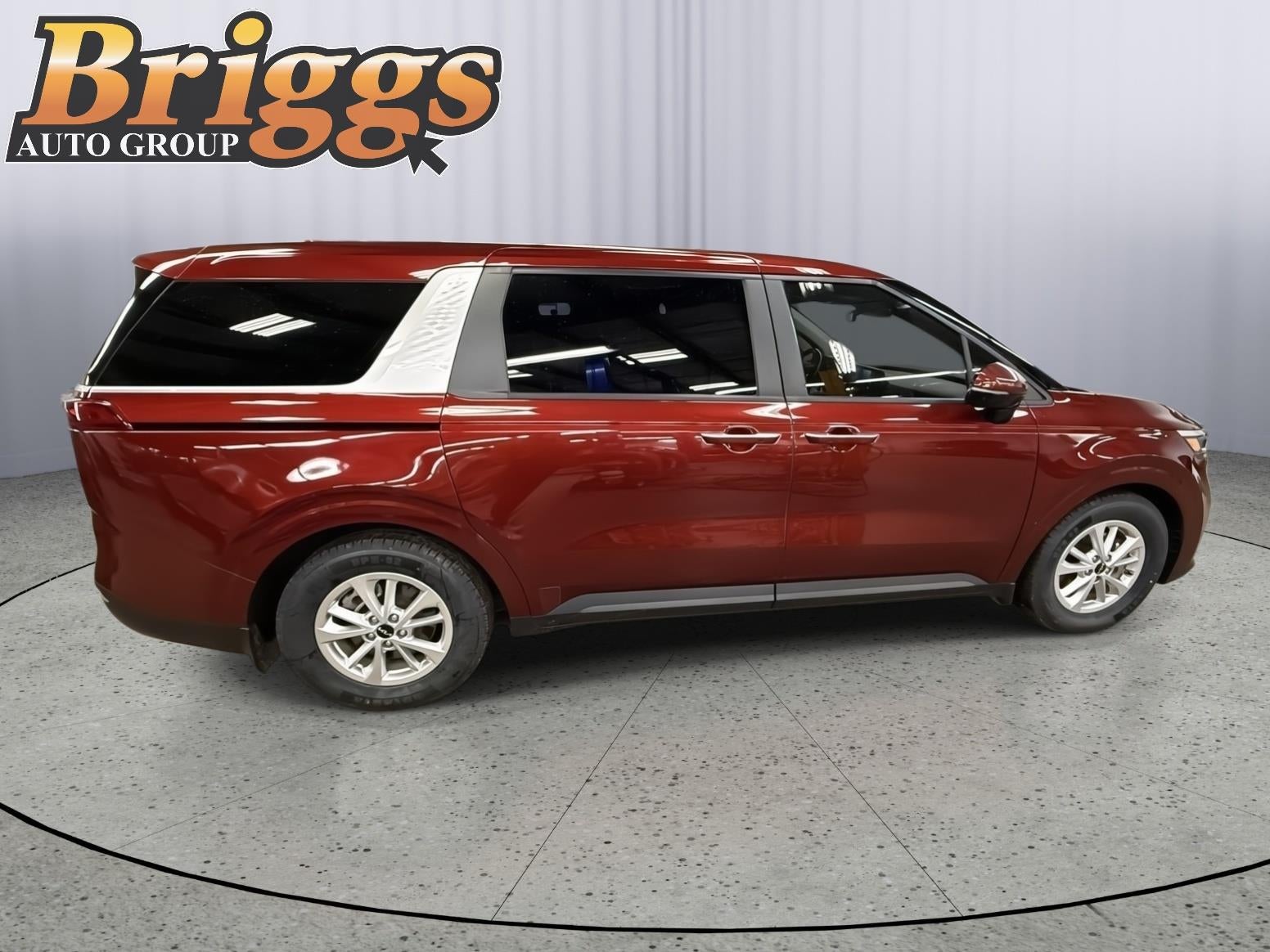 2023 Kia Carnival LX