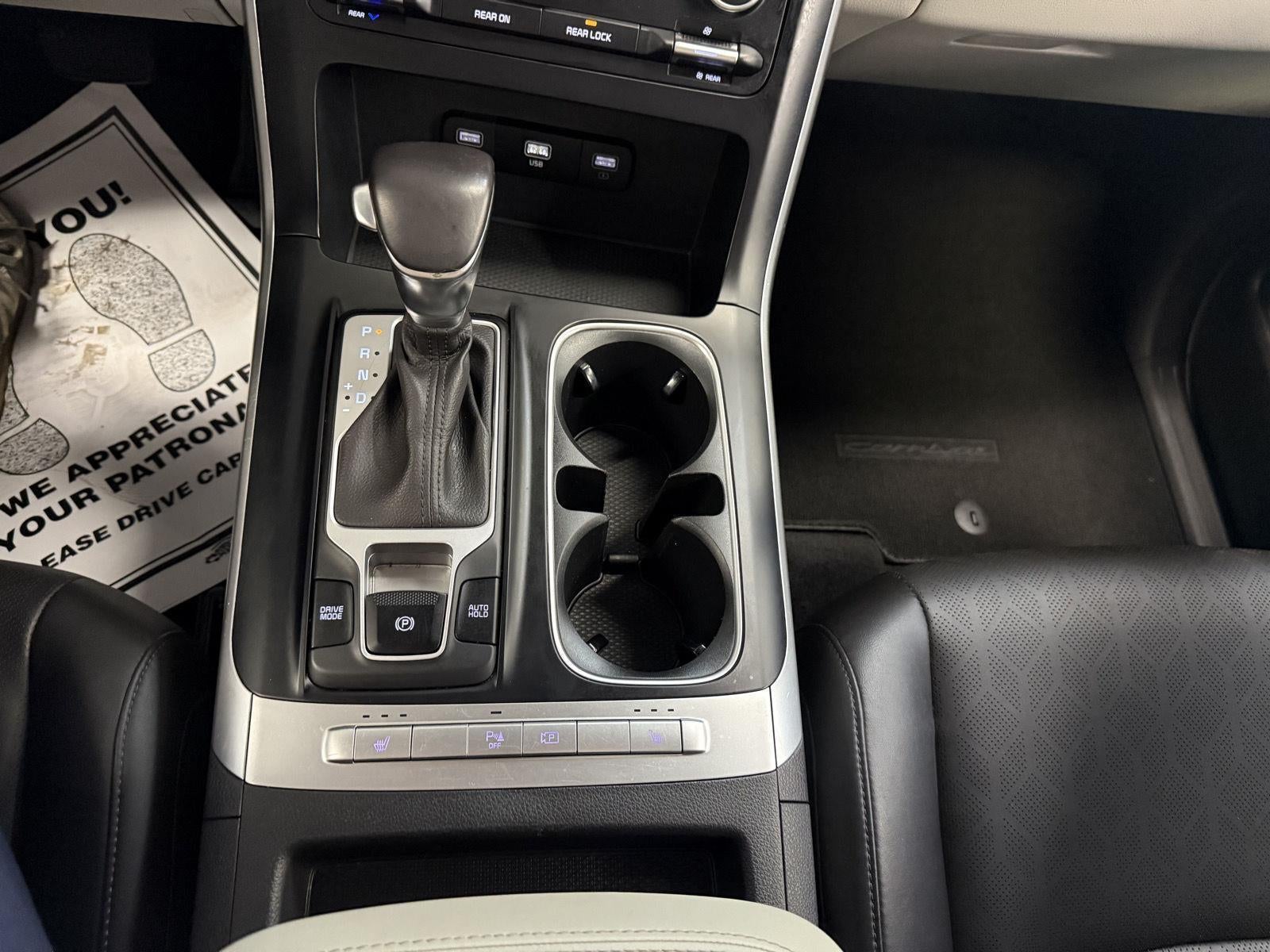 2024 Kia Carnival LX