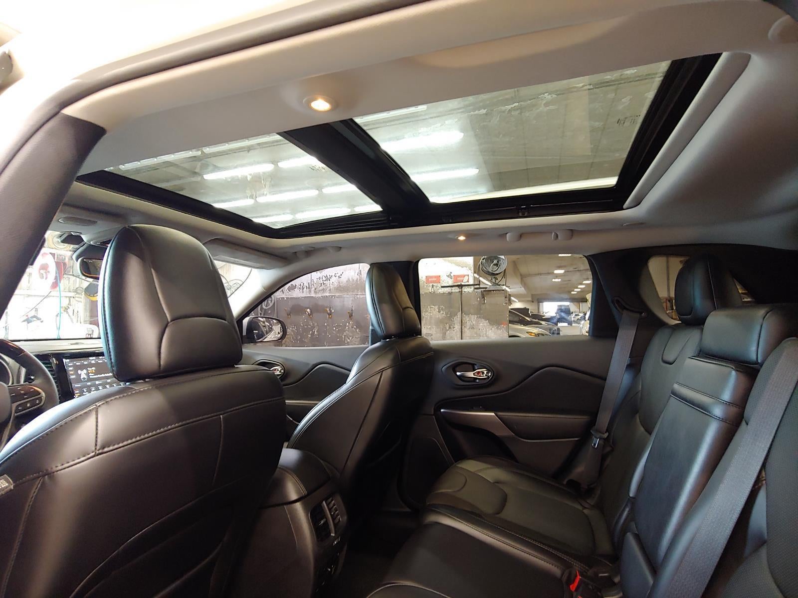2019 Jeep Cherokee Overland