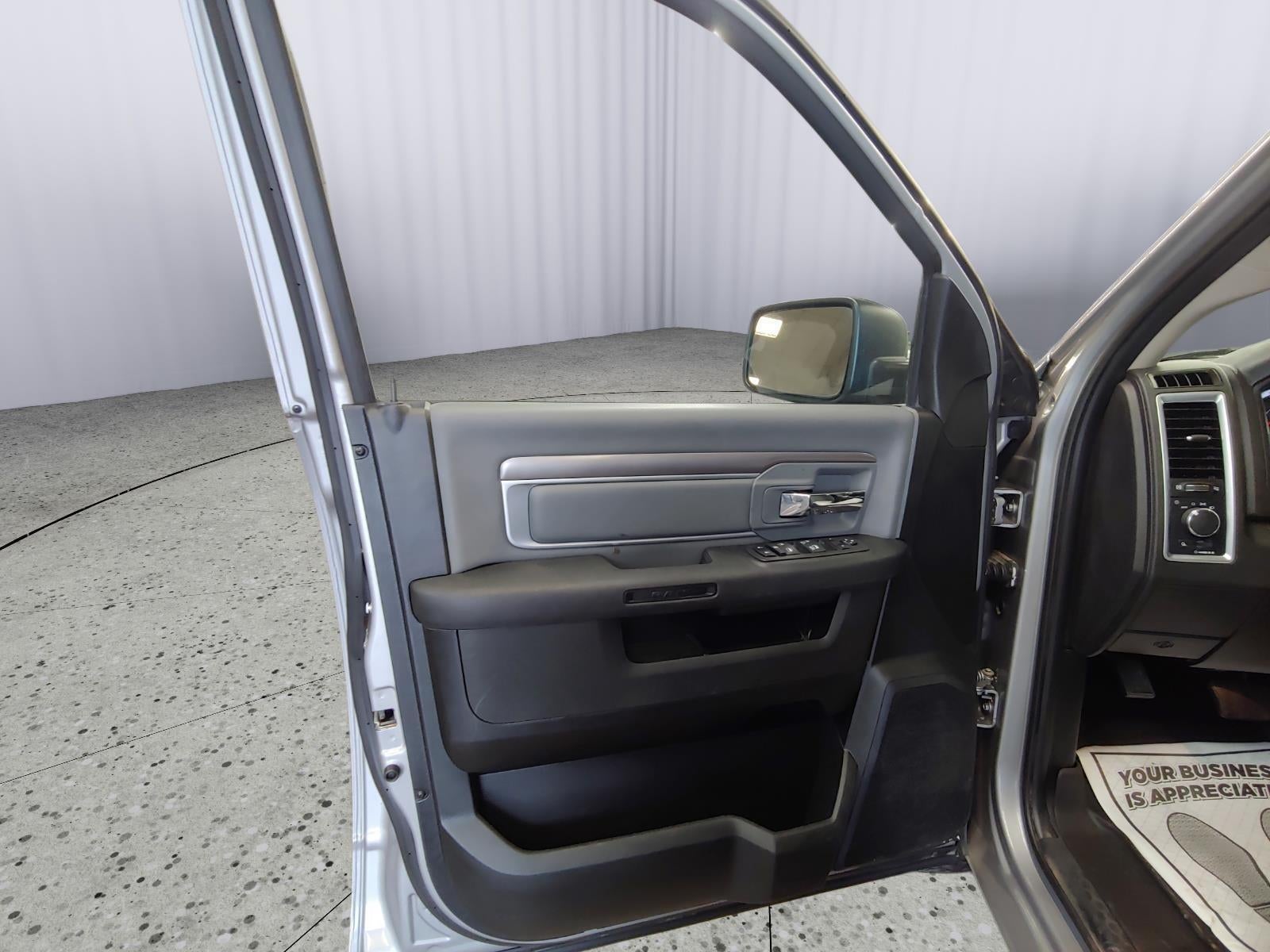 2024 RAM 1500 Classic SLT