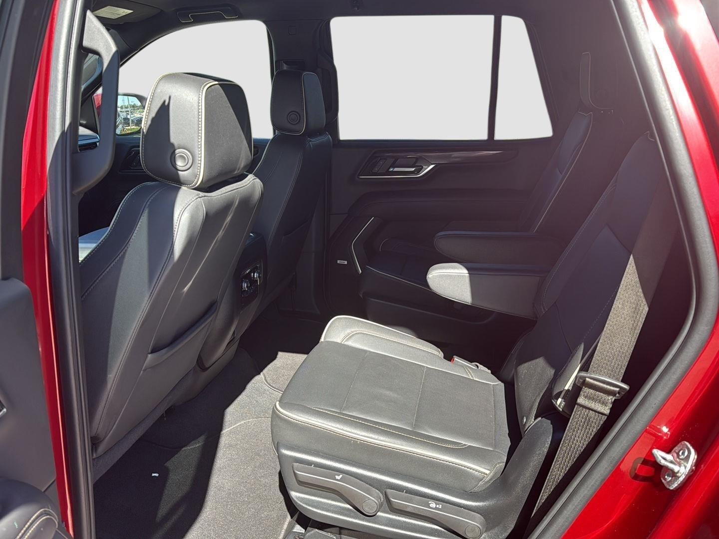 2025 GMC Yukon Elevation