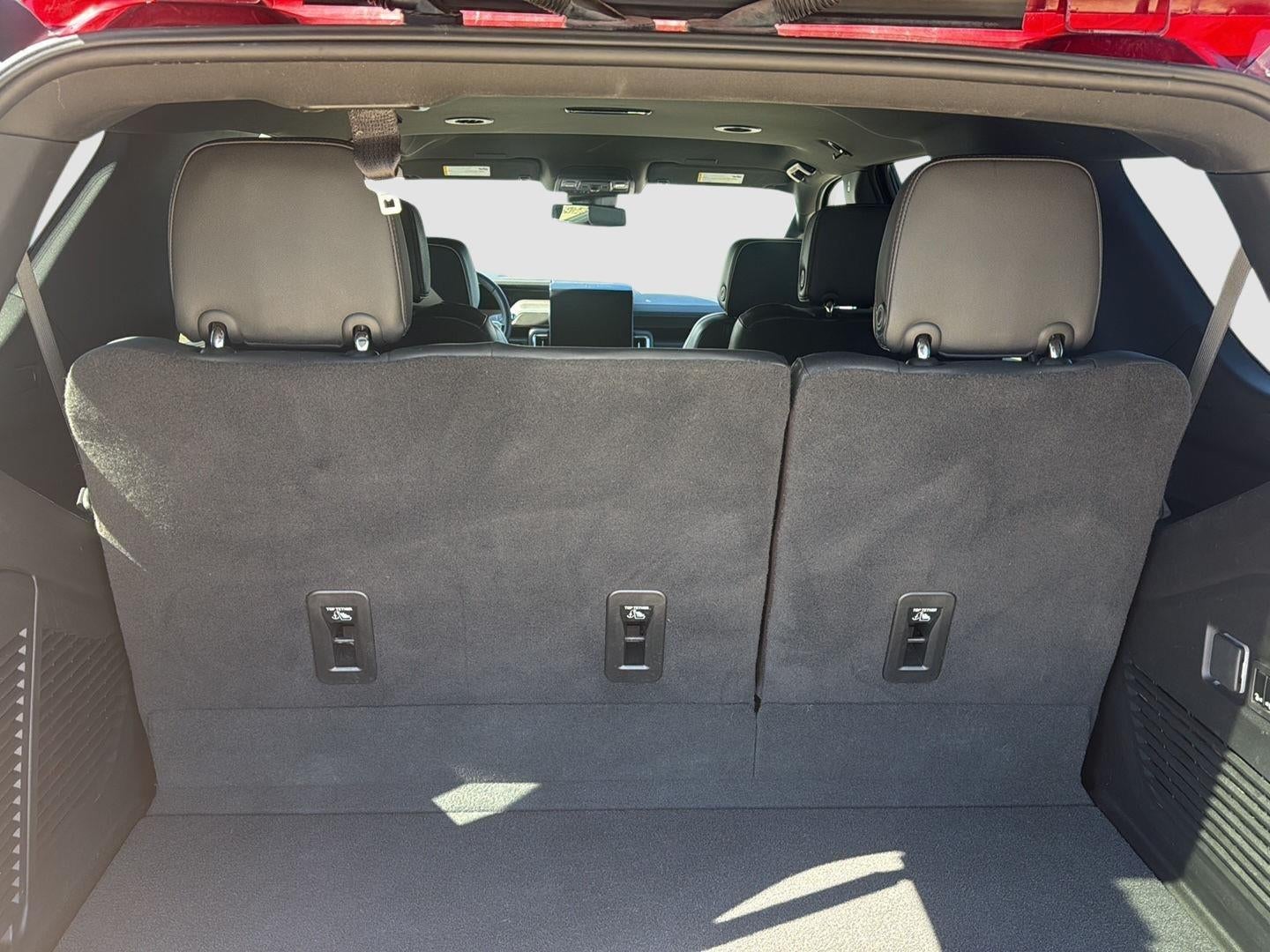 2025 GMC Yukon Elevation