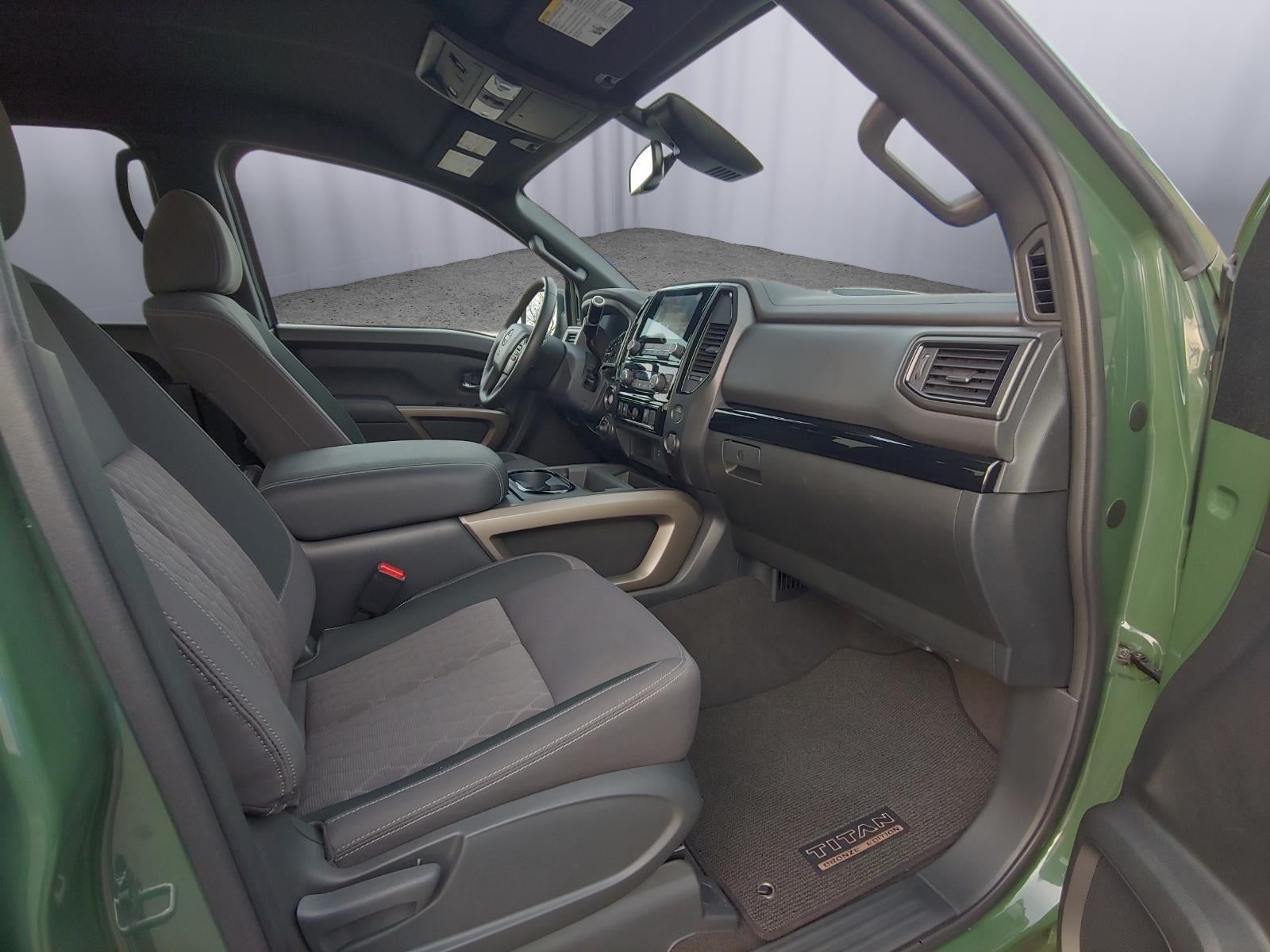 2024 Nissan Titan SV