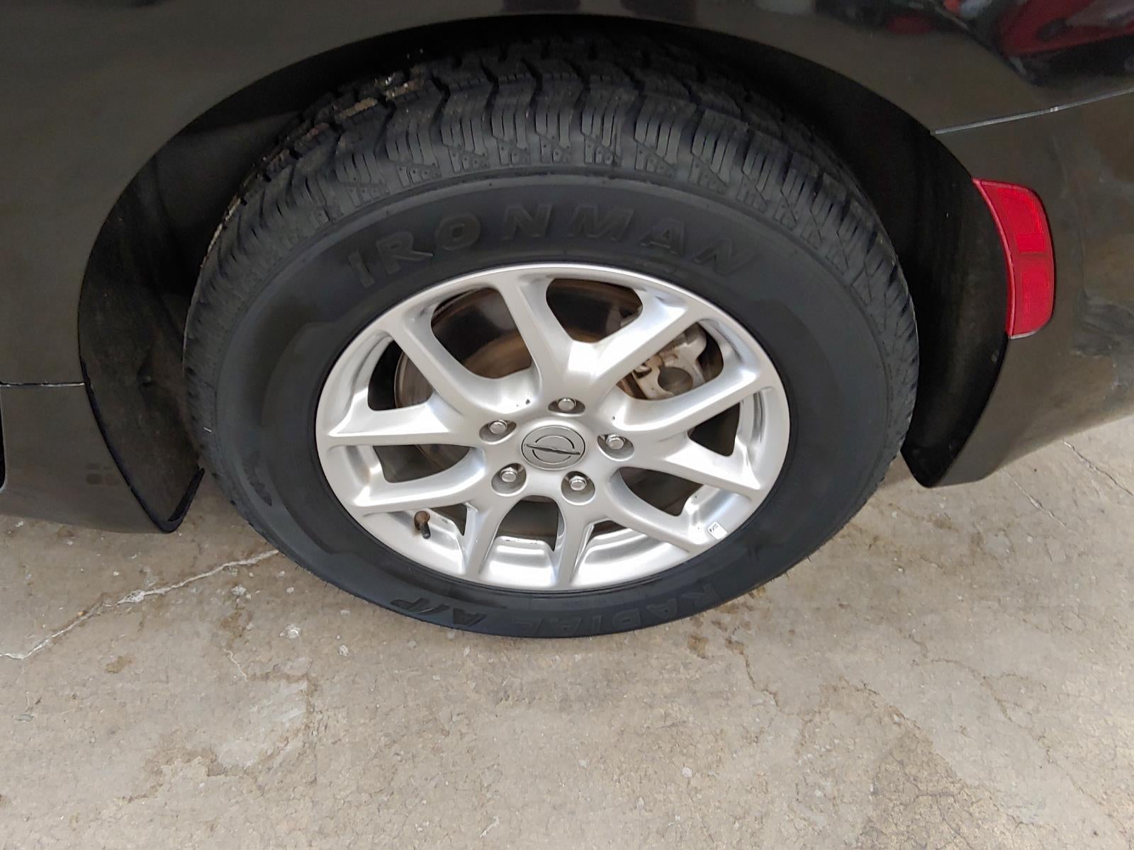 2022 Chrysler Voyager LX