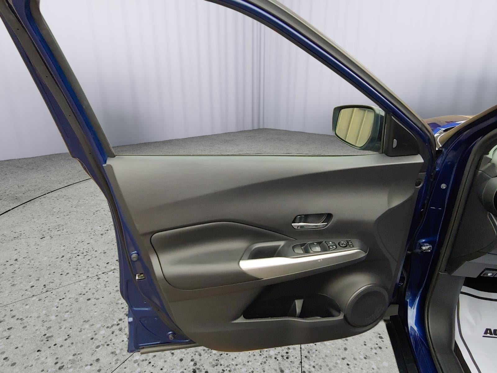 2019 Nissan Kicks SR