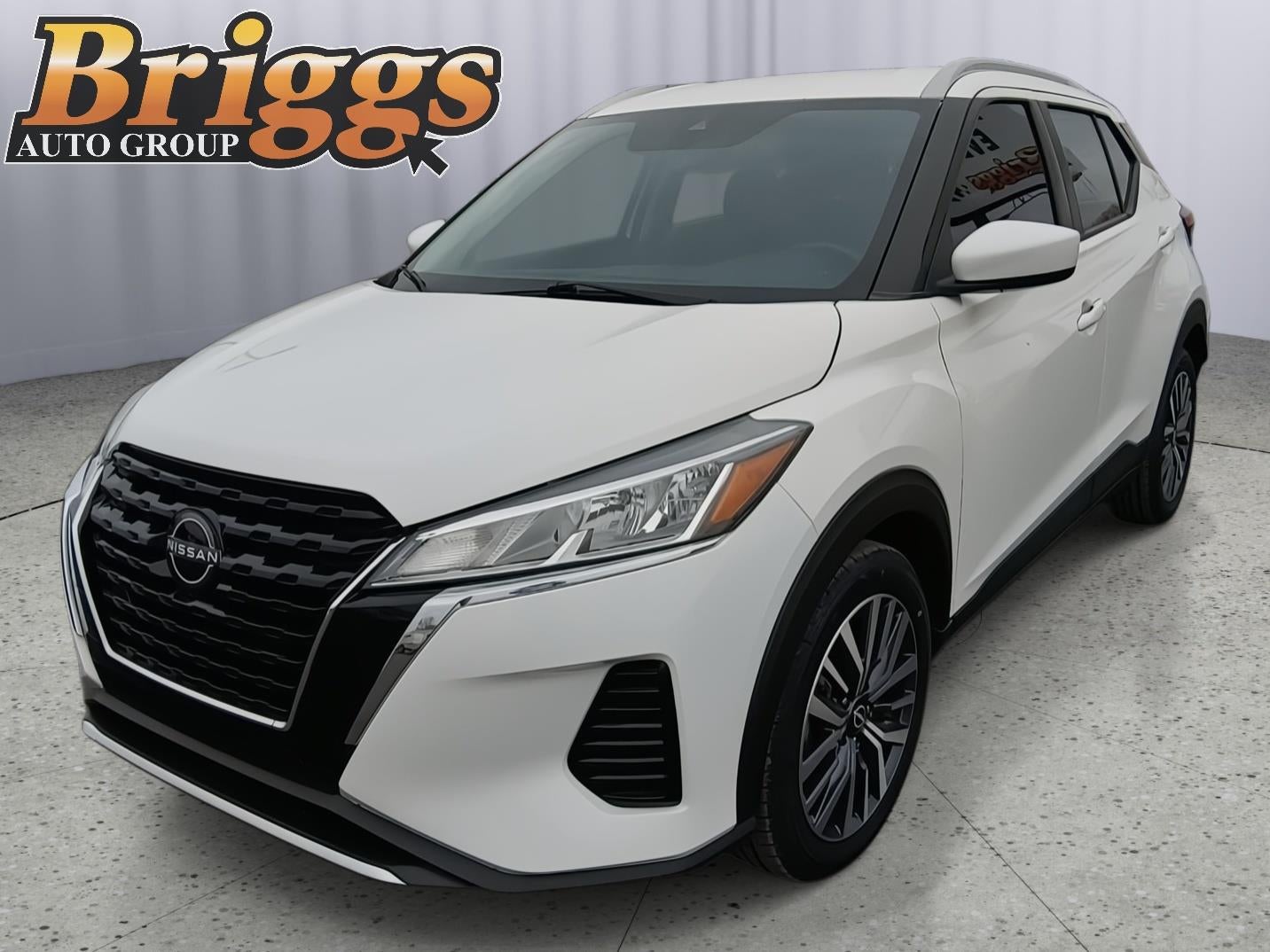 2022 Nissan Kicks SV