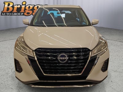 2022 Nissan Kicks SV