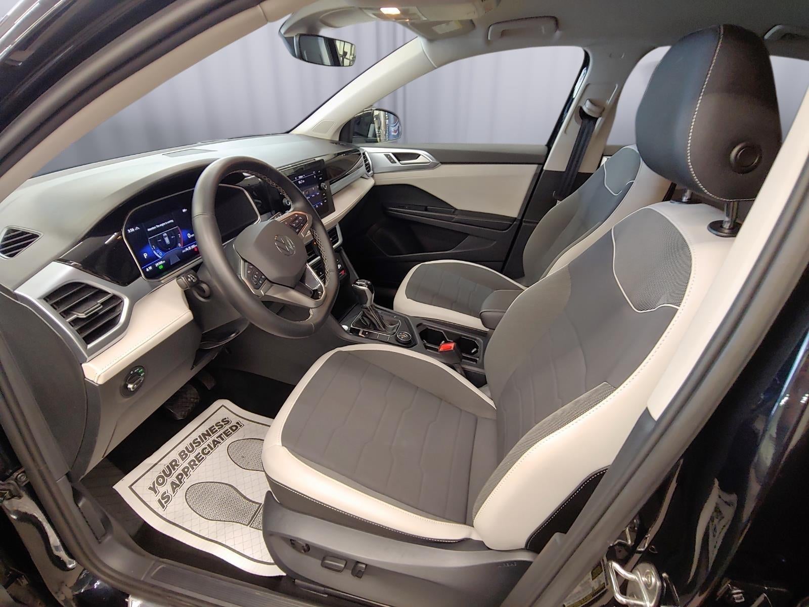 2025 Volkswagen Taos SE