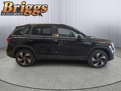 2025 Volkswagen Taos SE