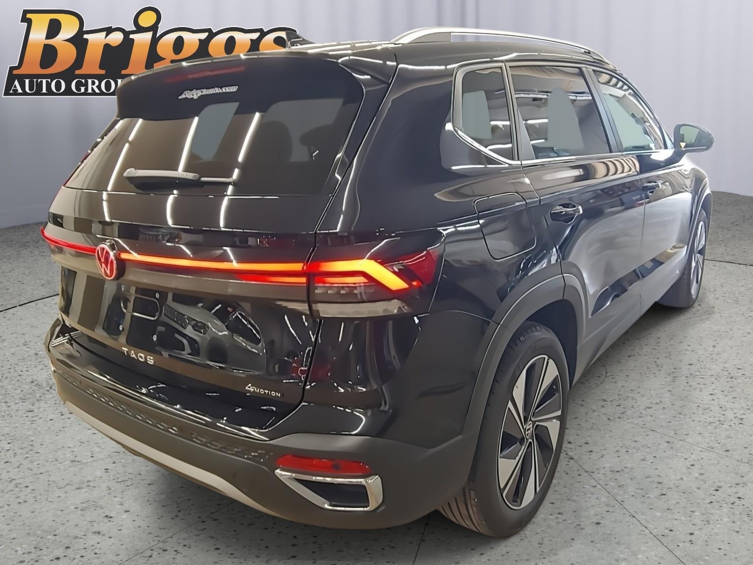 2025 Volkswagen Taos SE