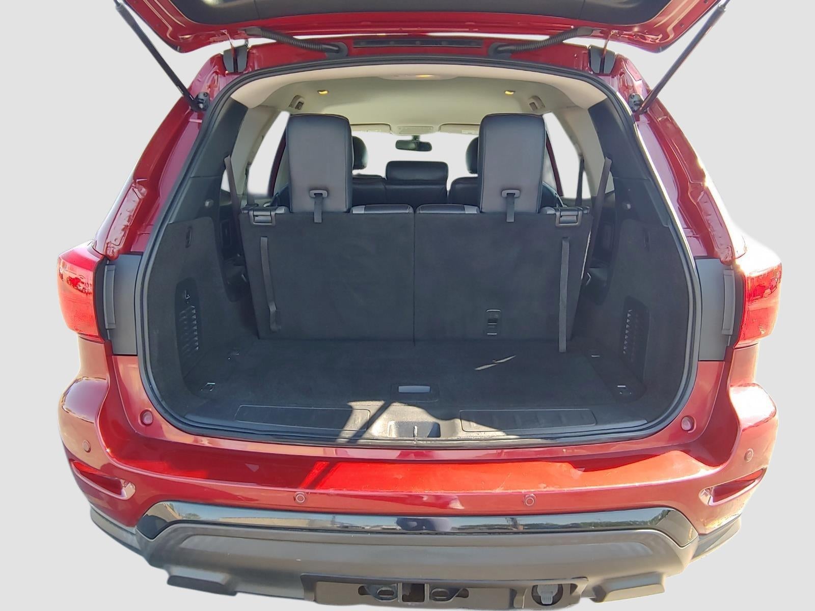 2020 Nissan Pathfinder SV