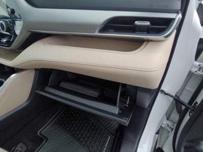 2023 Toyota Highlander Hybrid Platinum