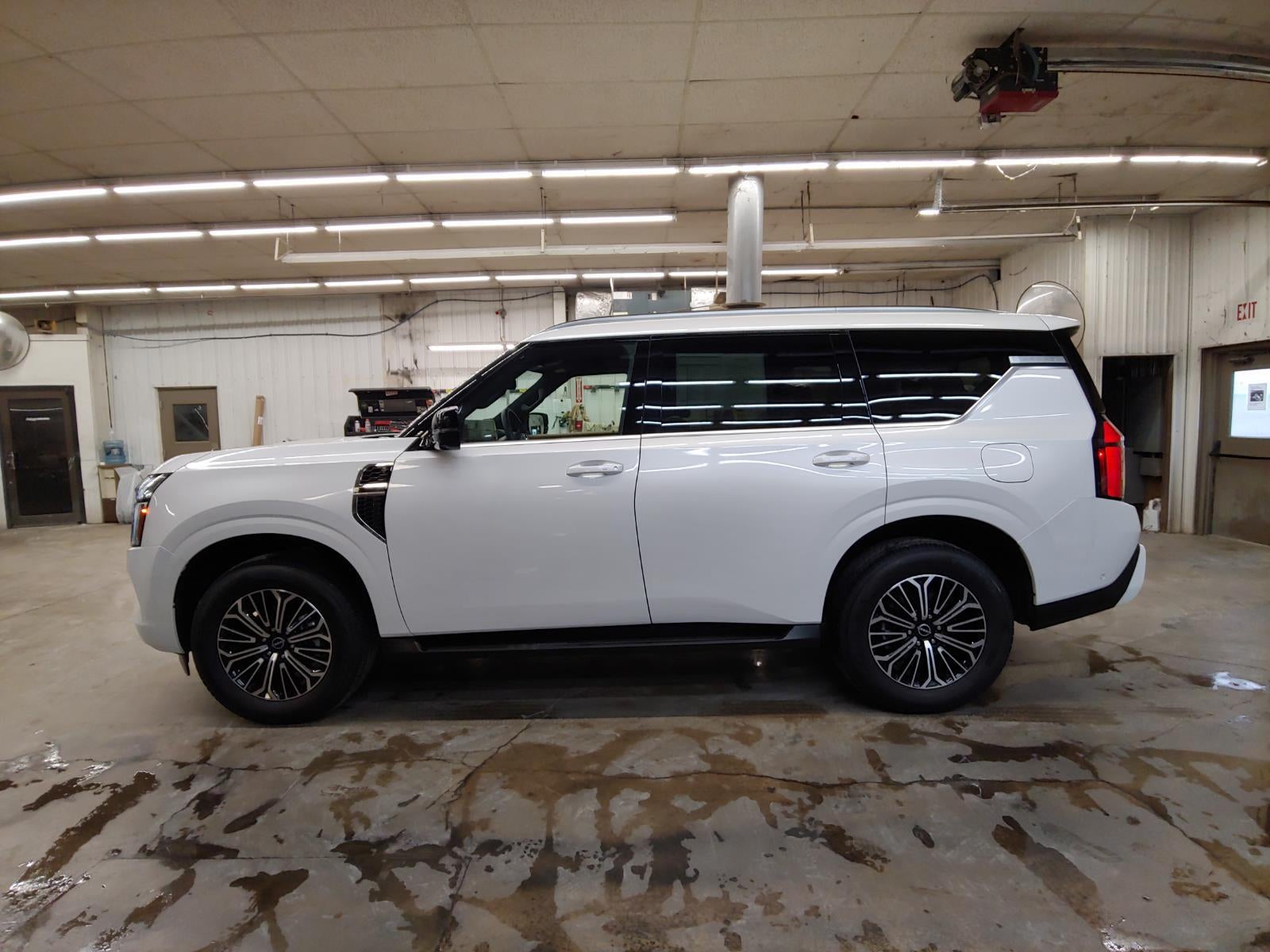 2025 Nissan Armada SL