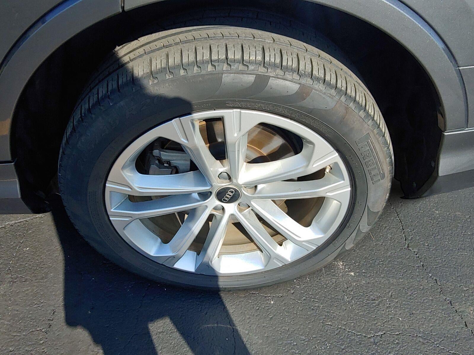 2025 Audi Q7 Premium Plus