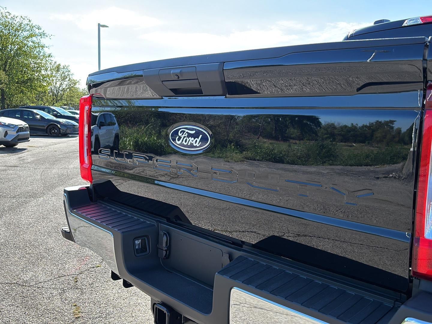 2027 Ford Super Duty F-250 SRW XLT