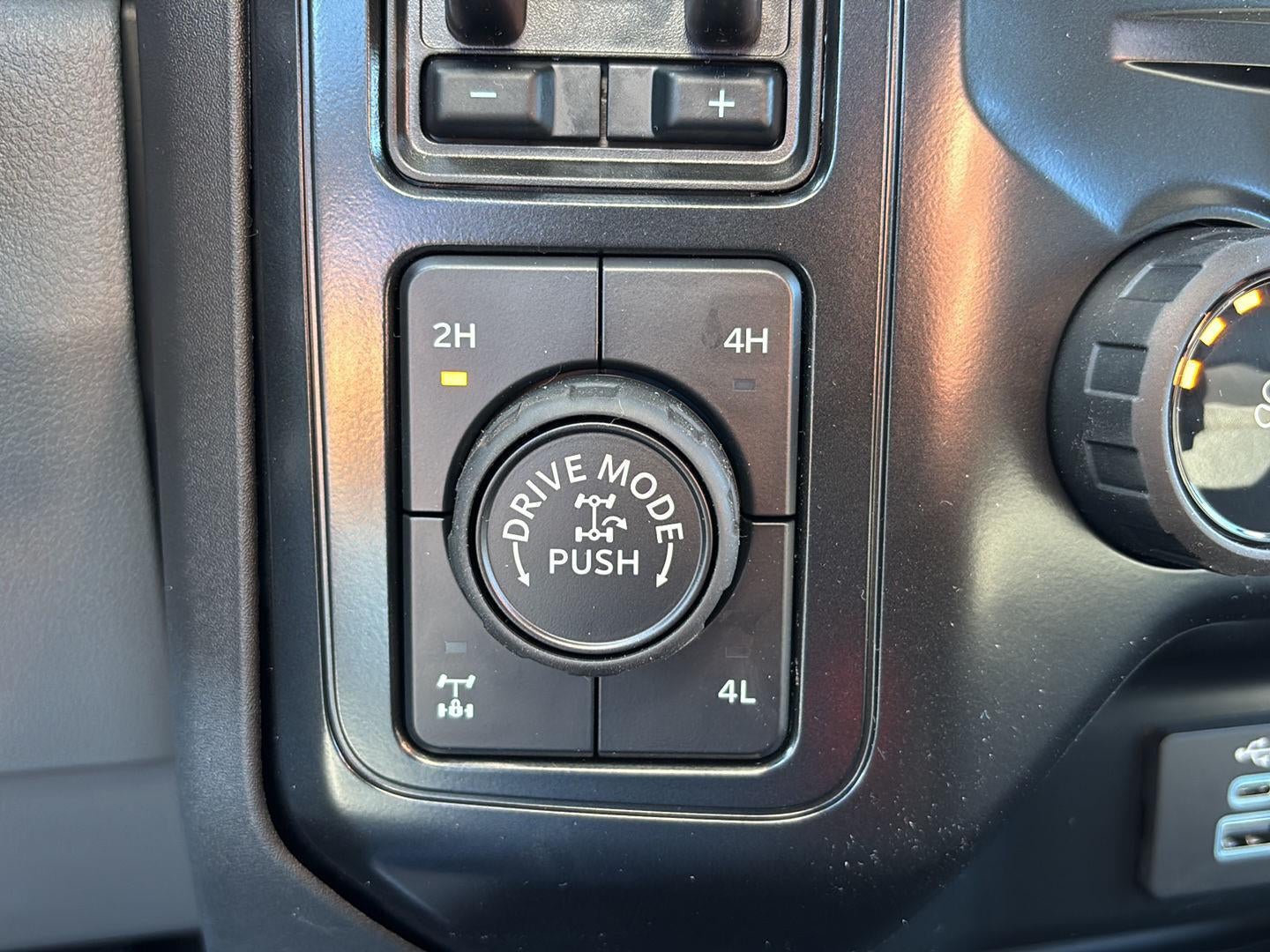 2027 Ford Super Duty F-250 SRW XLT