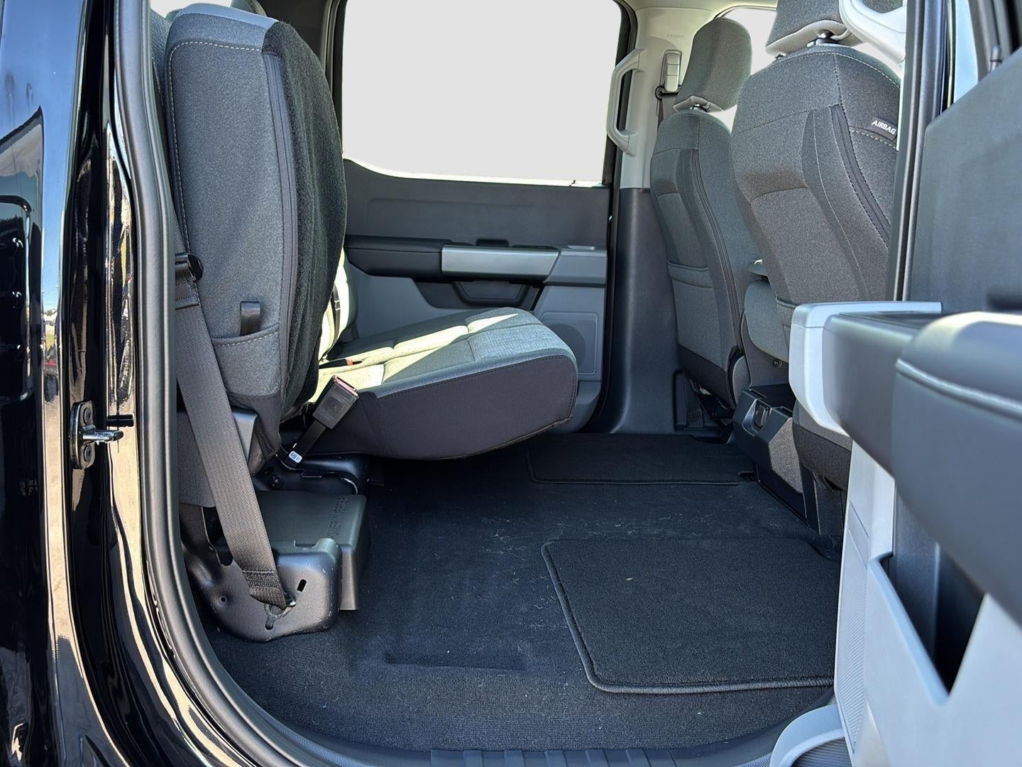 2027 Ford Super Duty F-250 SRW XLT