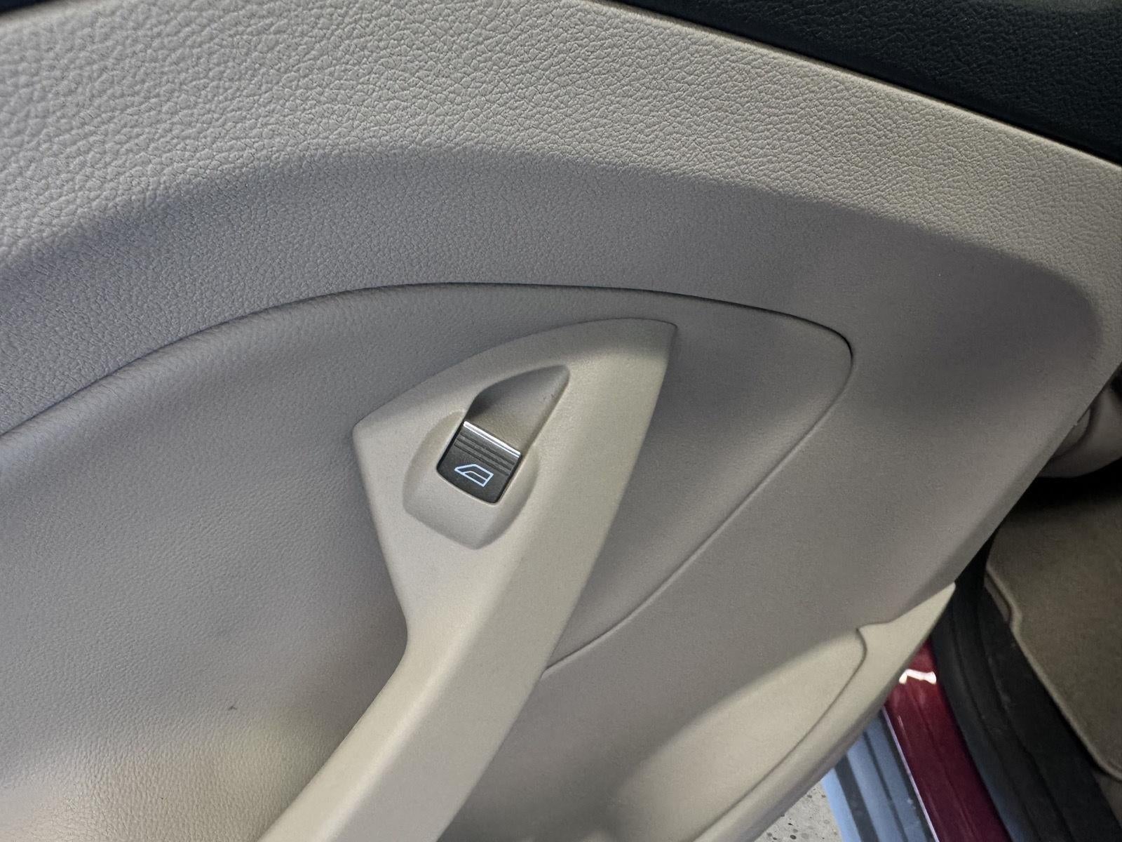 2014 Ford C-Max Hybrid SE