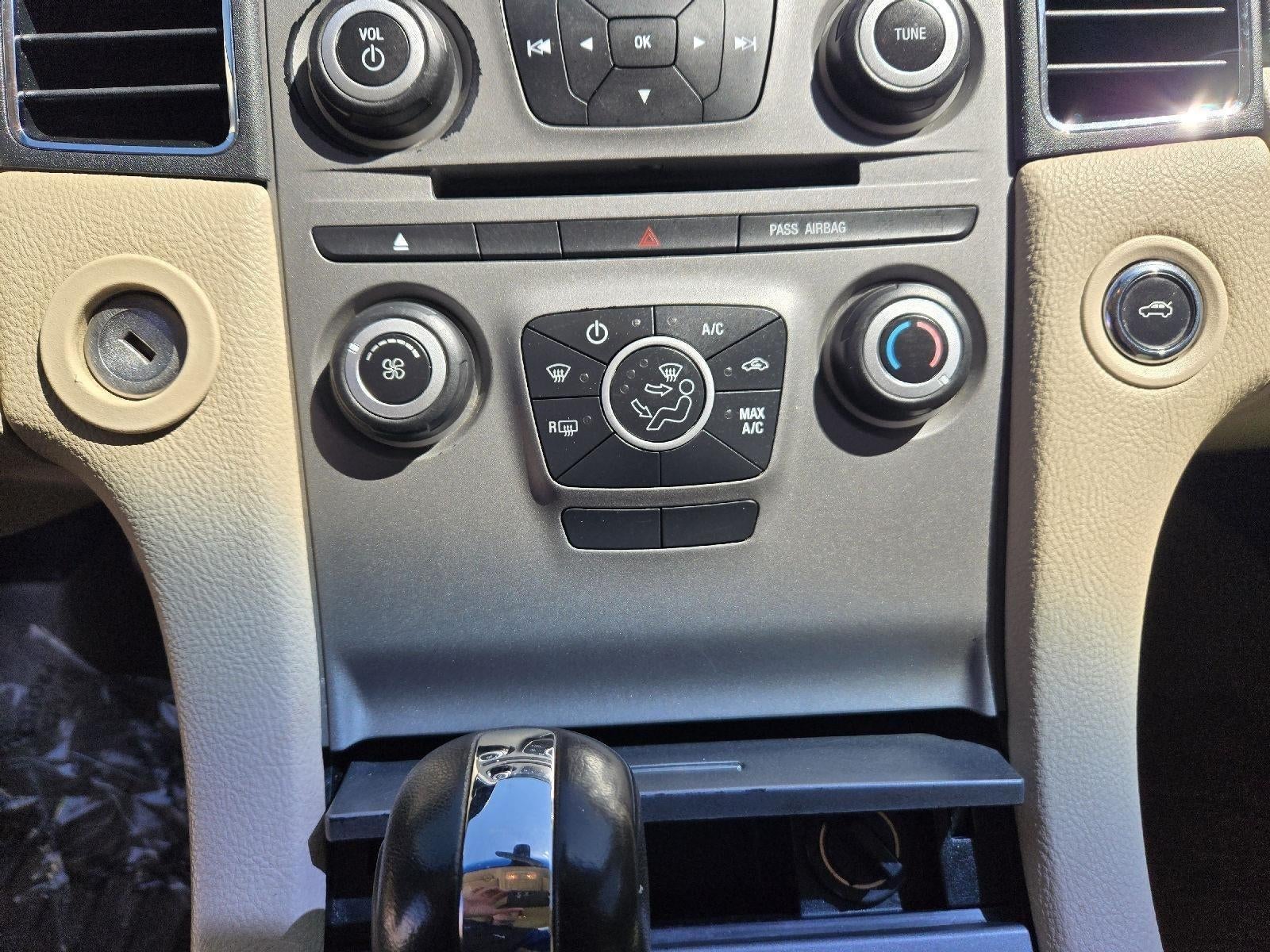 2017 Ford Taurus SE
