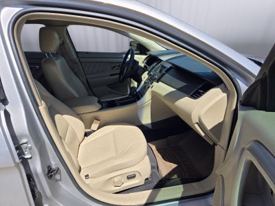 2017 Ford Taurus SE