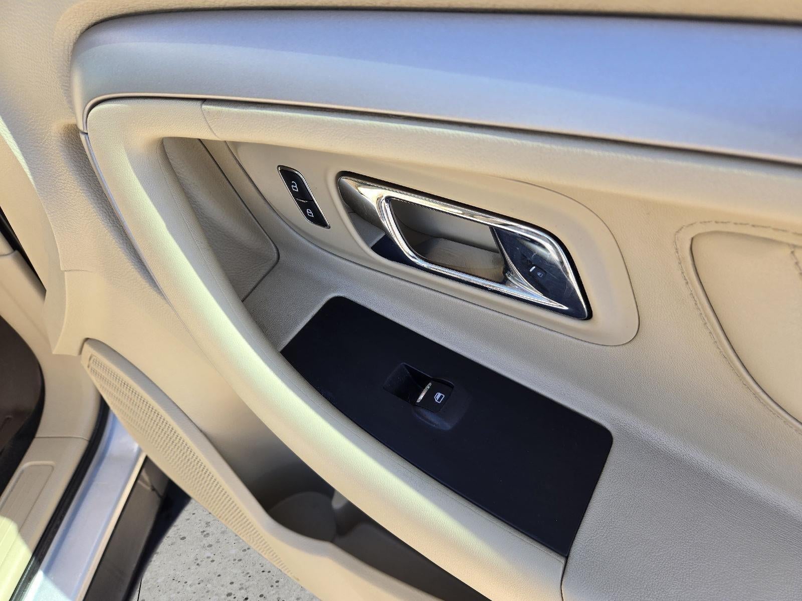 2017 Ford Taurus SE