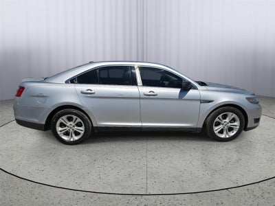 2017 Ford Taurus SE