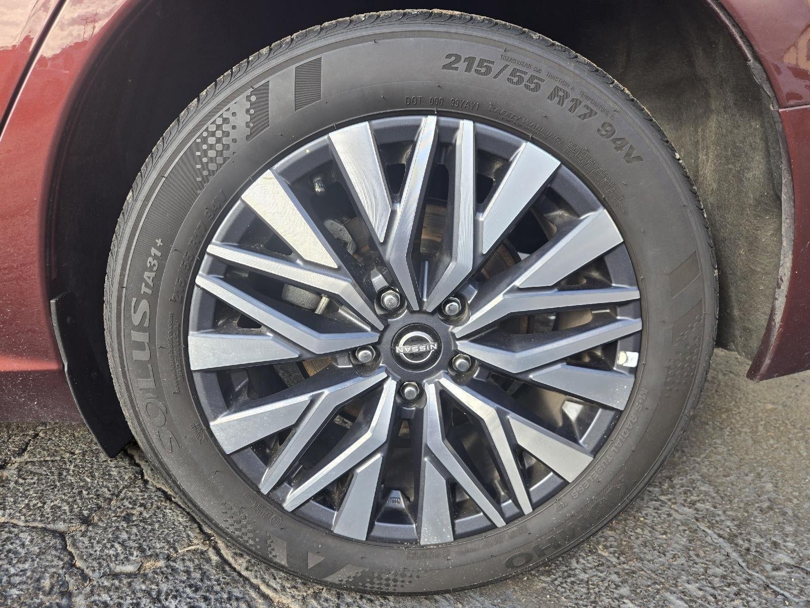 2025 Nissan Altima SV