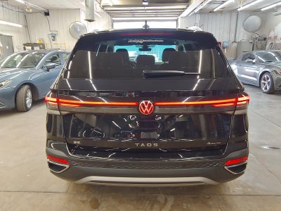 2025 Volkswagen Taos SE