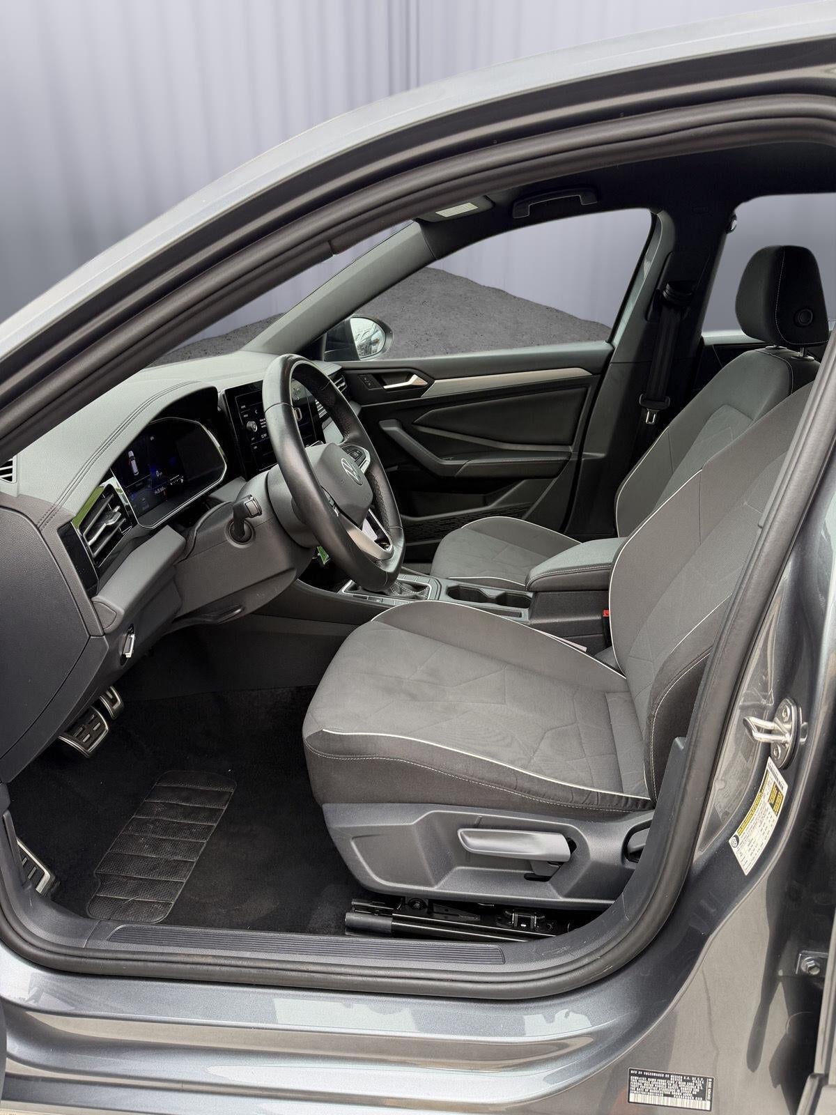 2025 Volkswagen Jetta Sport
