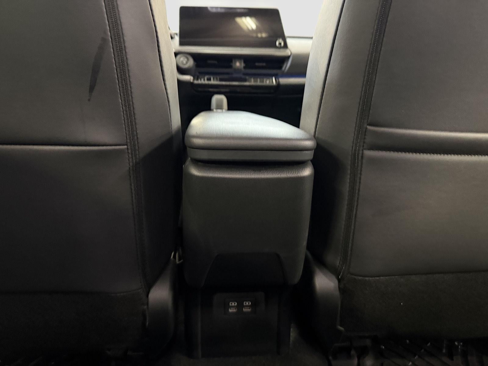 2023 Toyota Prius XLE