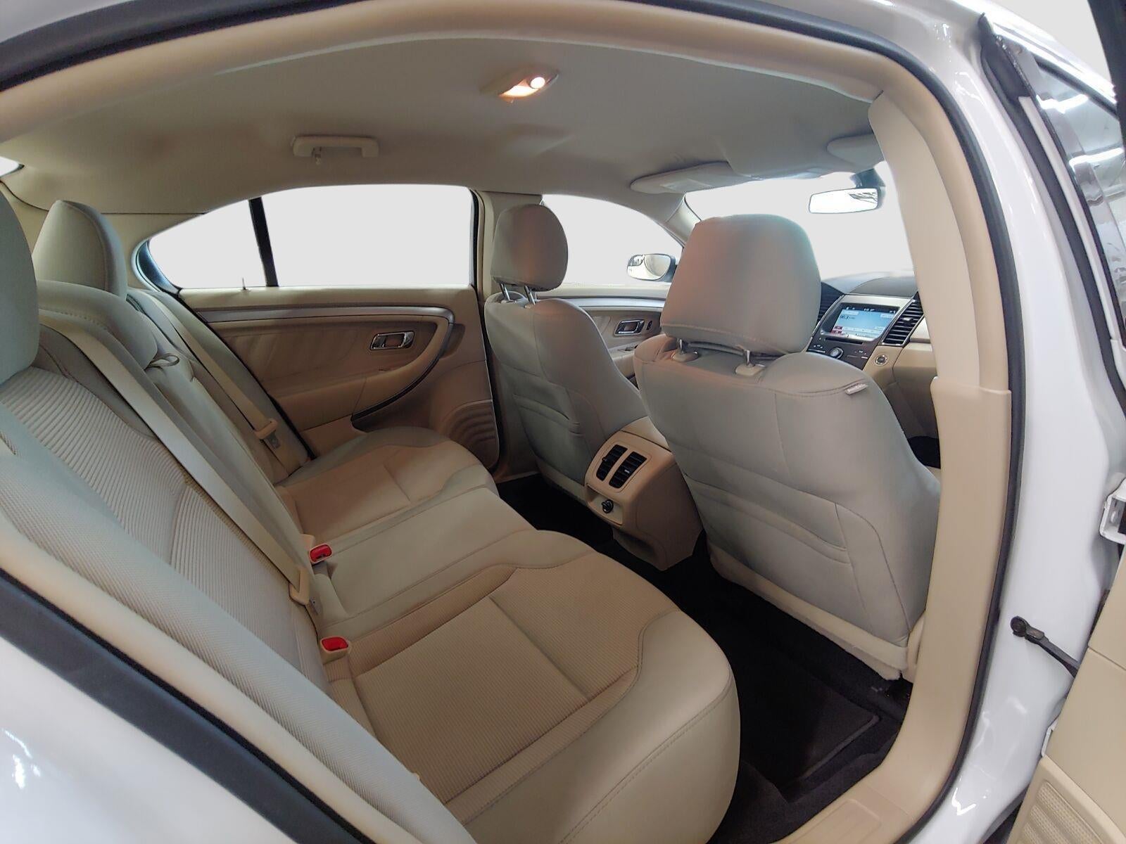 2018 Ford Taurus SEL