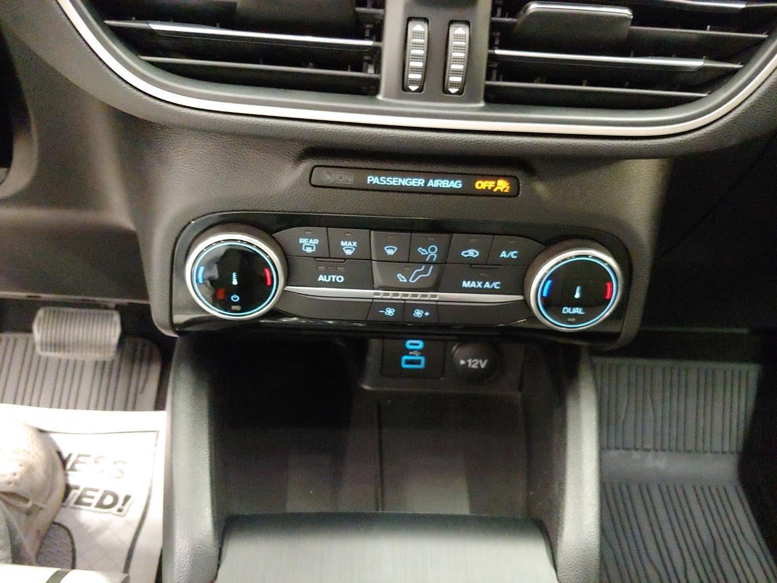 2022 Ford ESCAPE PLUG-IN HYBRID SE Plug-In Hybrid