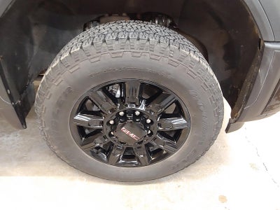 2025 GMC Sierra 2500HD AT4