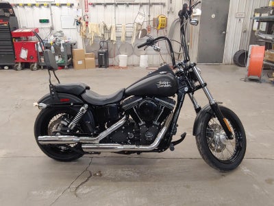 2015 HARLEY-DAVIDSON STREET Base