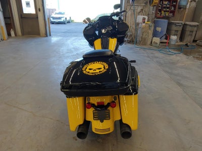 2023 HARLEY-DAVIDSON ROAD GLIDE Base