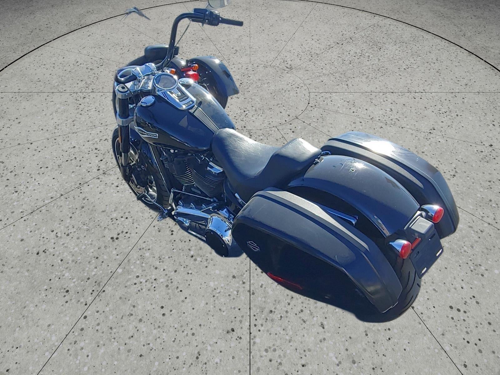 2018 HARLEY-DAVIDSON SPORT GLIDE Base