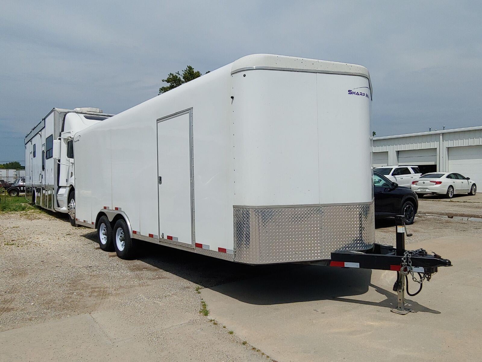 2019 TRAILER TRAILER Base