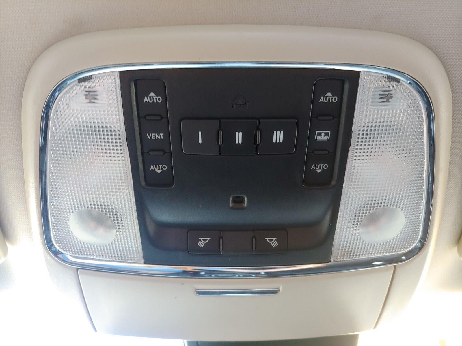 2018 Chrysler 300 Limited