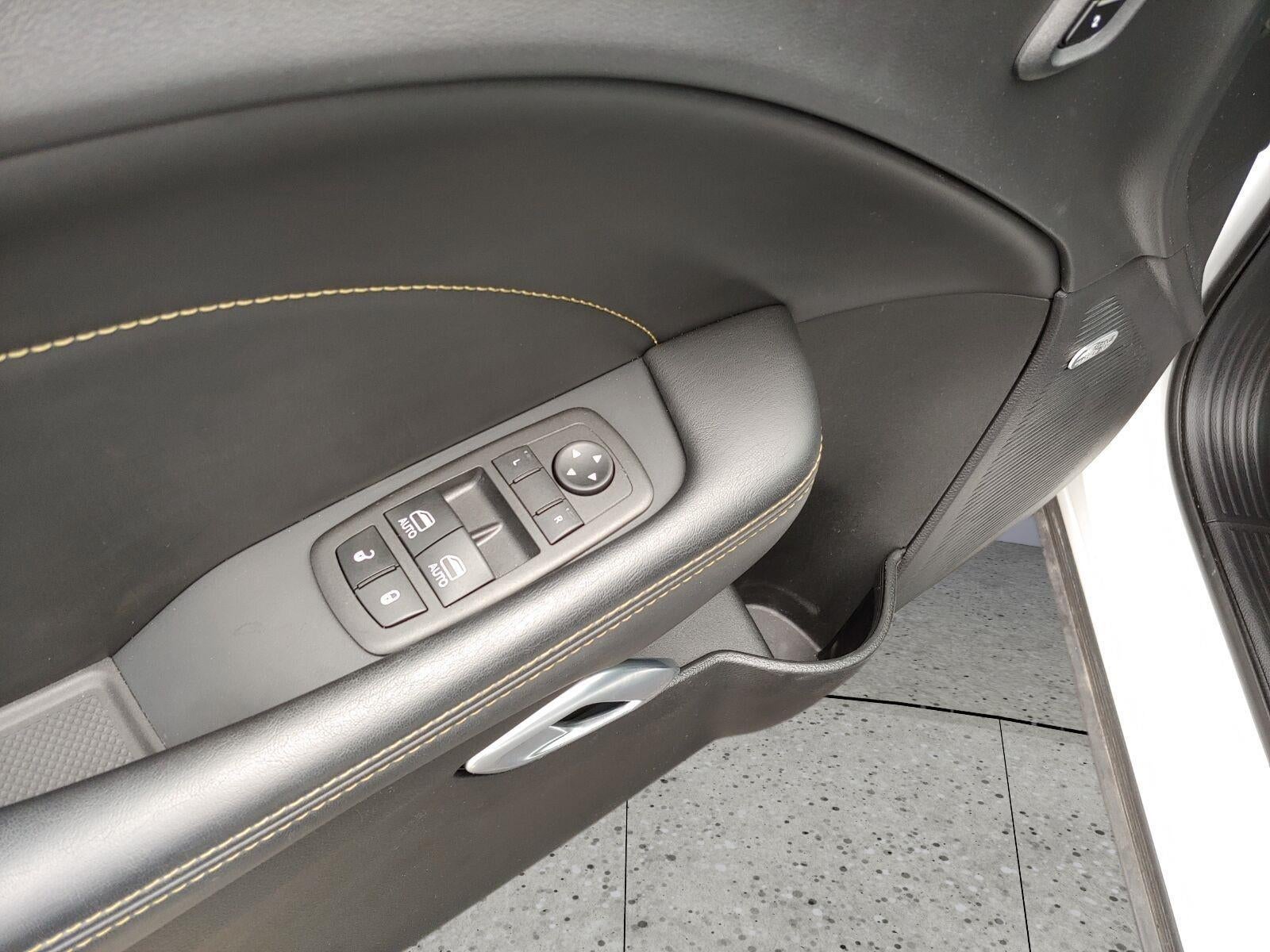 2023 Dodge Challenger R/T Scat Pack Widebody