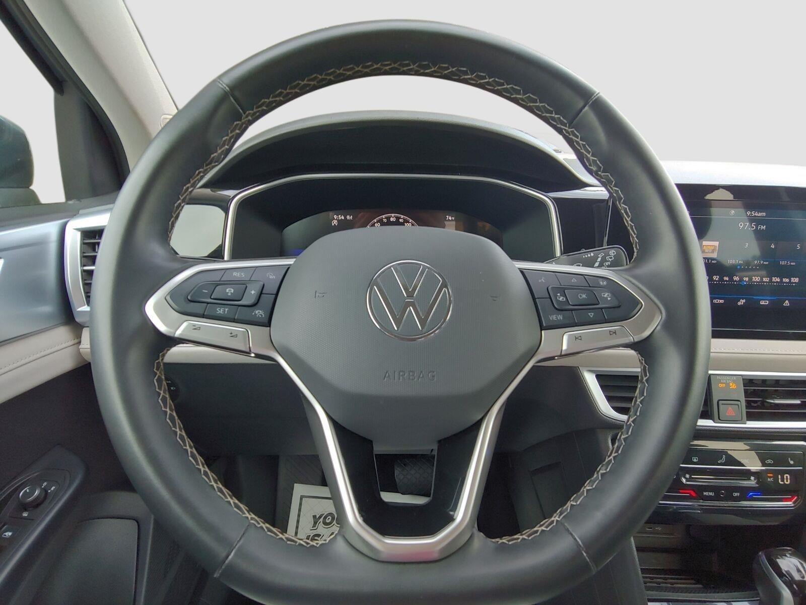 2025 Volkswagen Taos SE