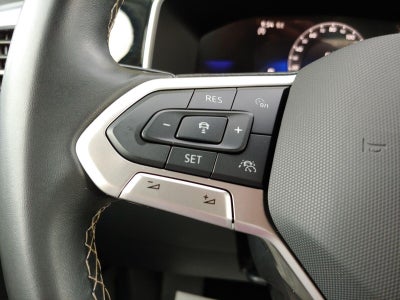 2025 Volkswagen Taos SE