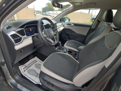 2025 Volkswagen Taos SE