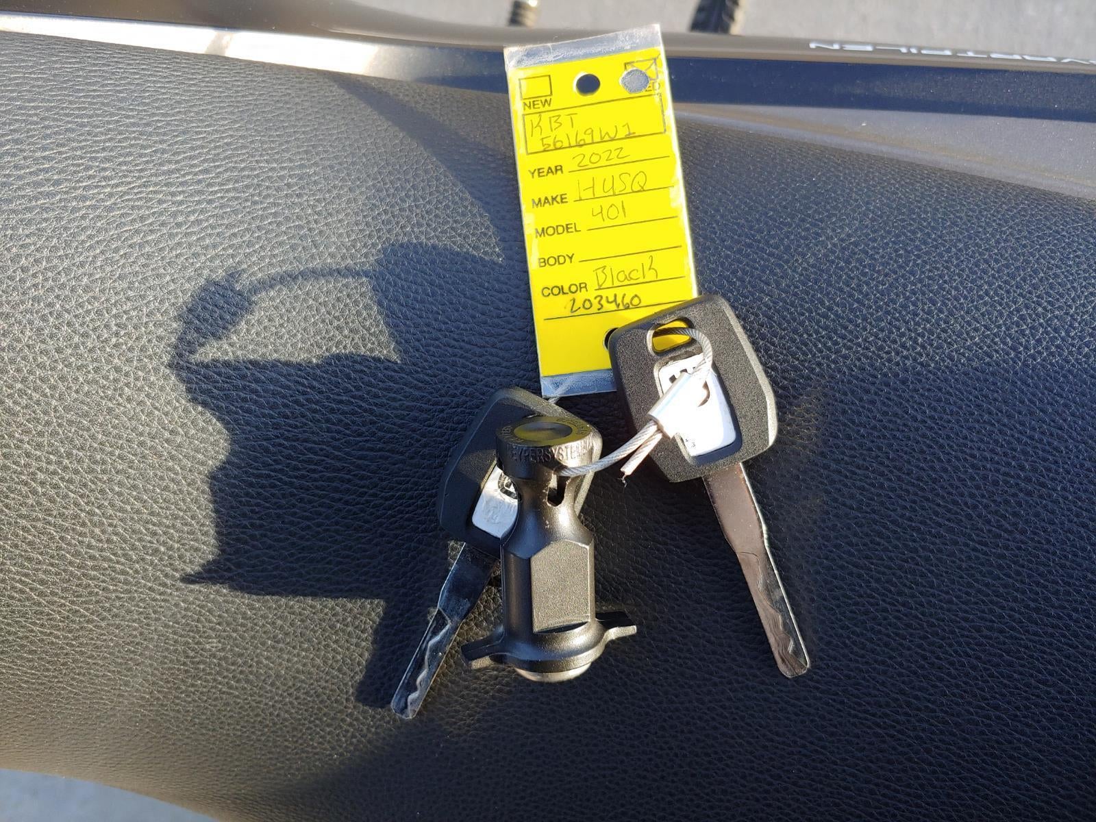 2022 HUSQVARNA SVARTPILEN 401 Base