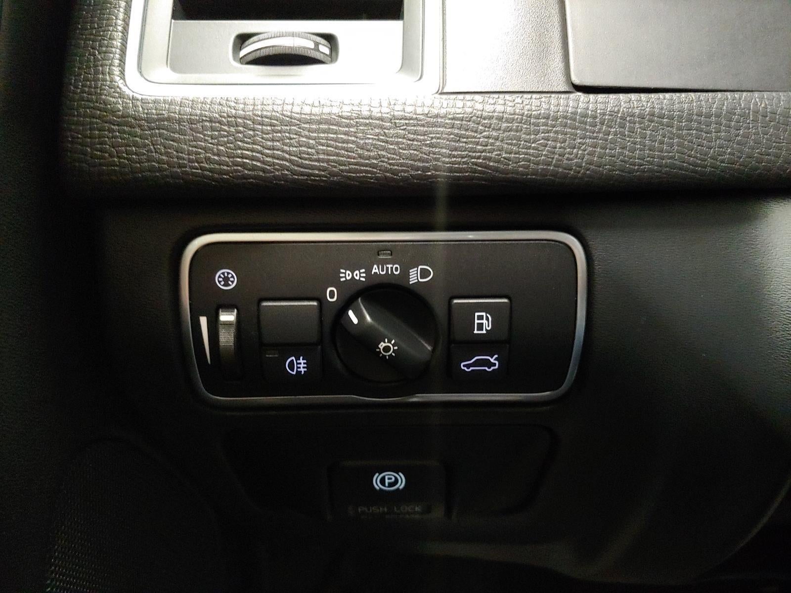 2015 Volvo XC60 T6 Platinum