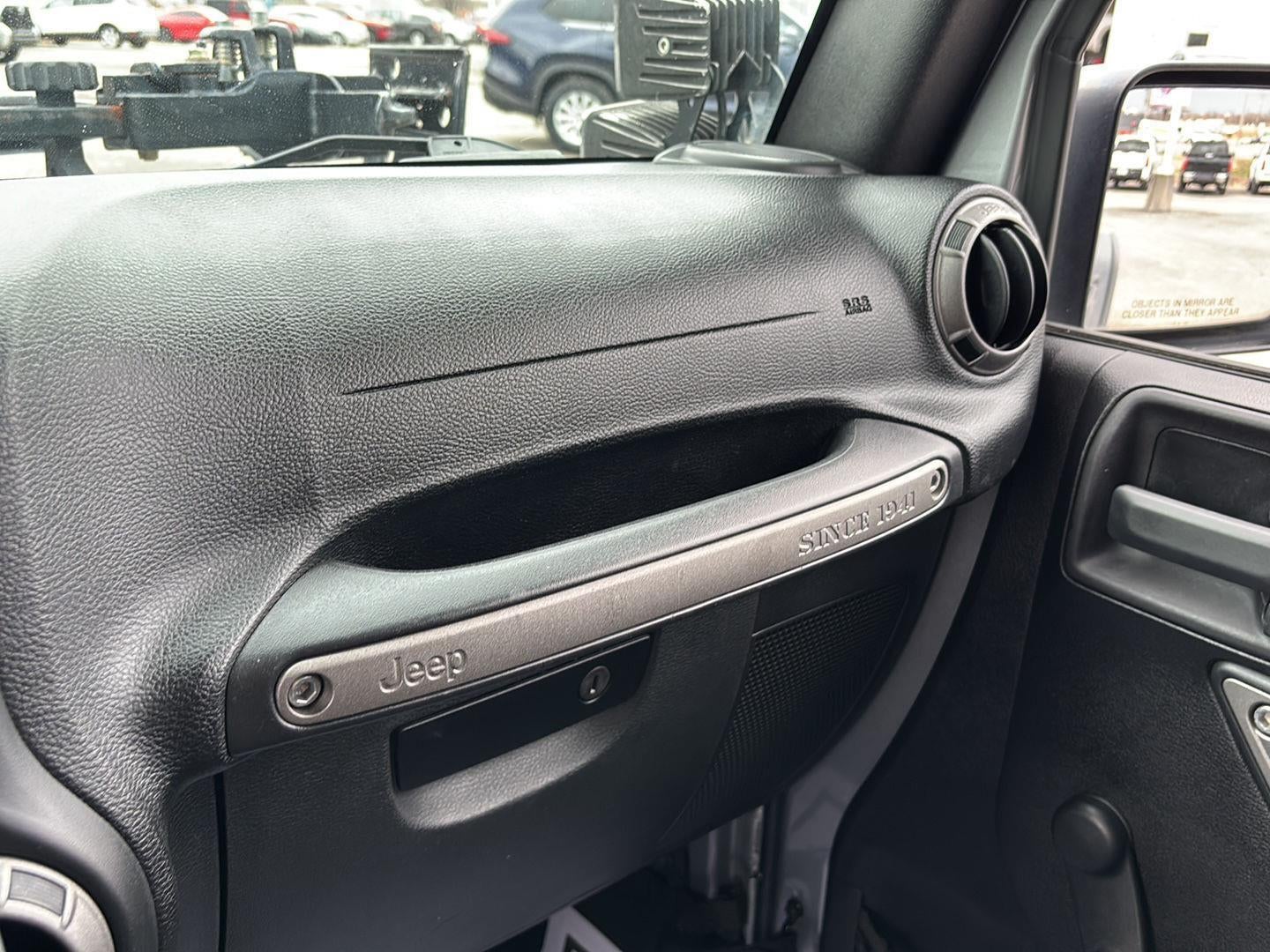 2015 Jeep WRANGLER UNLIMITED Base