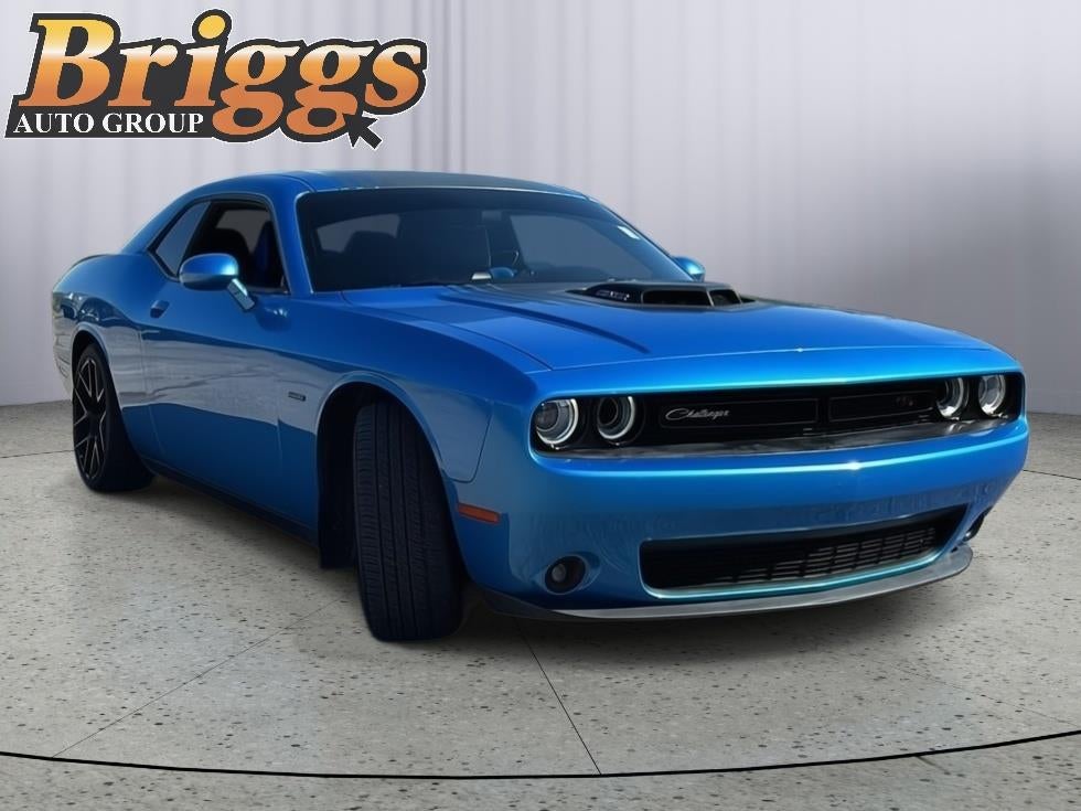 2015 Dodge Challenger R/T Shaker