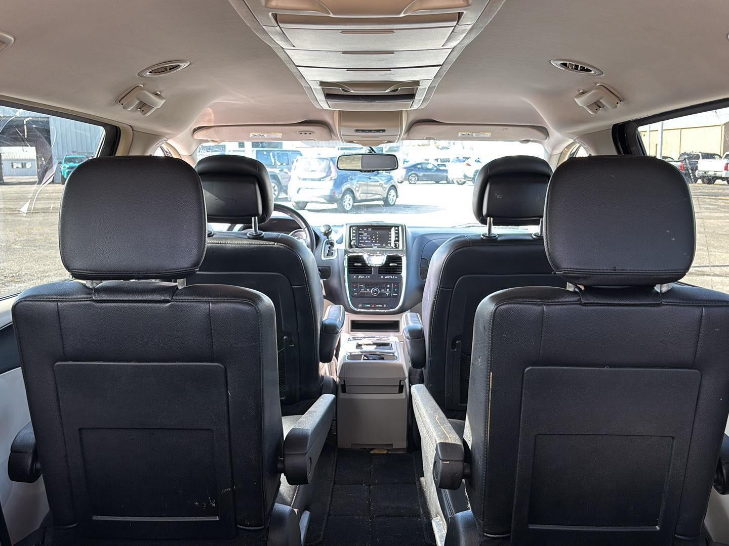 2015 Chrysler Town & Country Touring