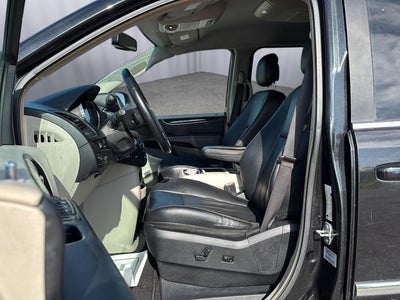 2015 Chrysler Town & Country Touring